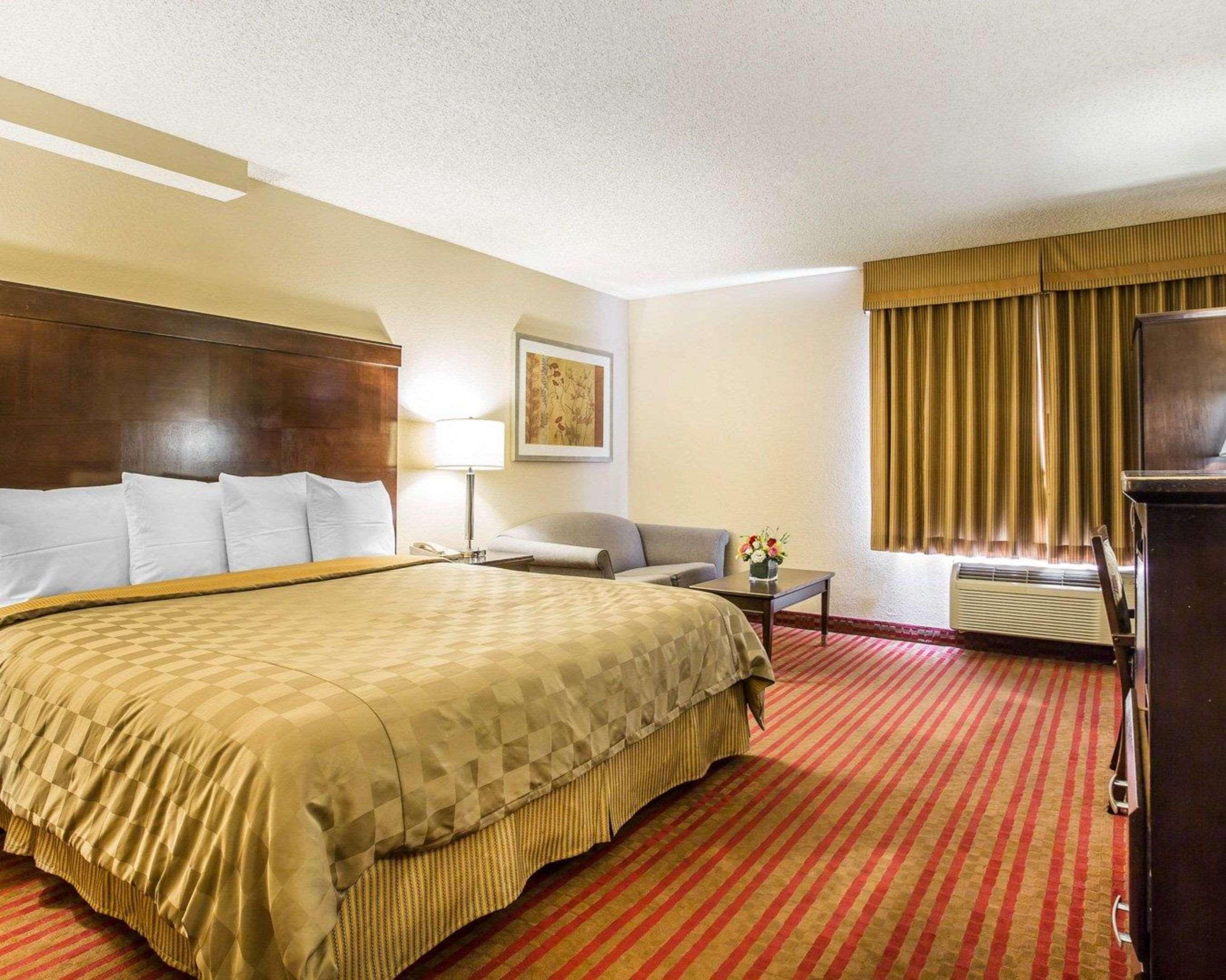 California Inn And Suites בייקרספילד מראה חיצוני תמונה